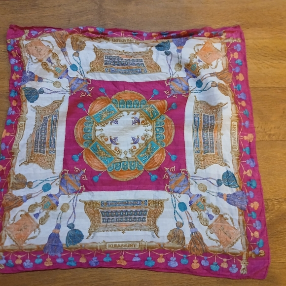 vintage TRUSSARDI cotton scarf - Picture 4 of 4